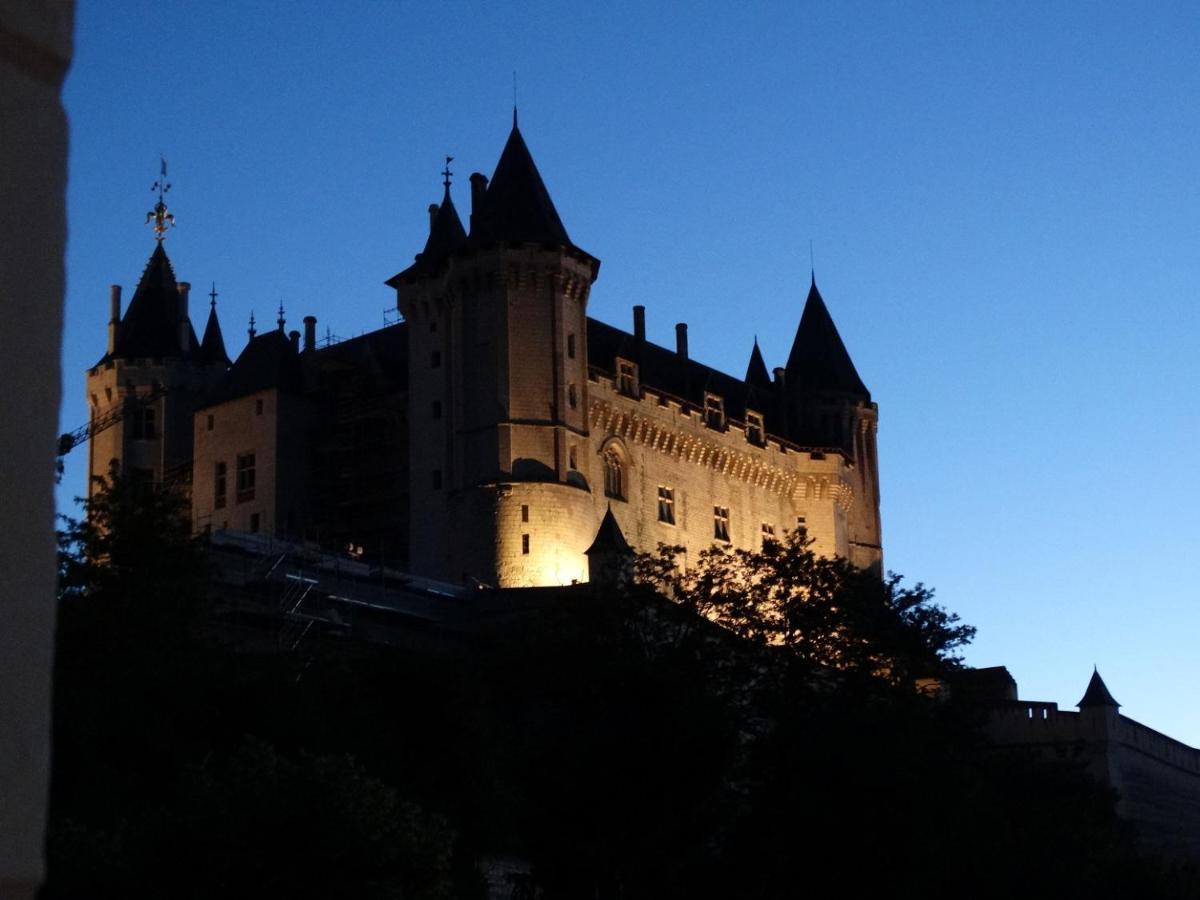 Studio Sequoia Au Pied Du Chateau Saumur Exteriör bild